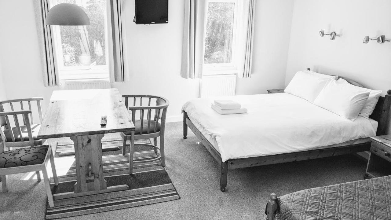 Ivybridge Guesthouse Fishguard Dış mekan fotoğraf