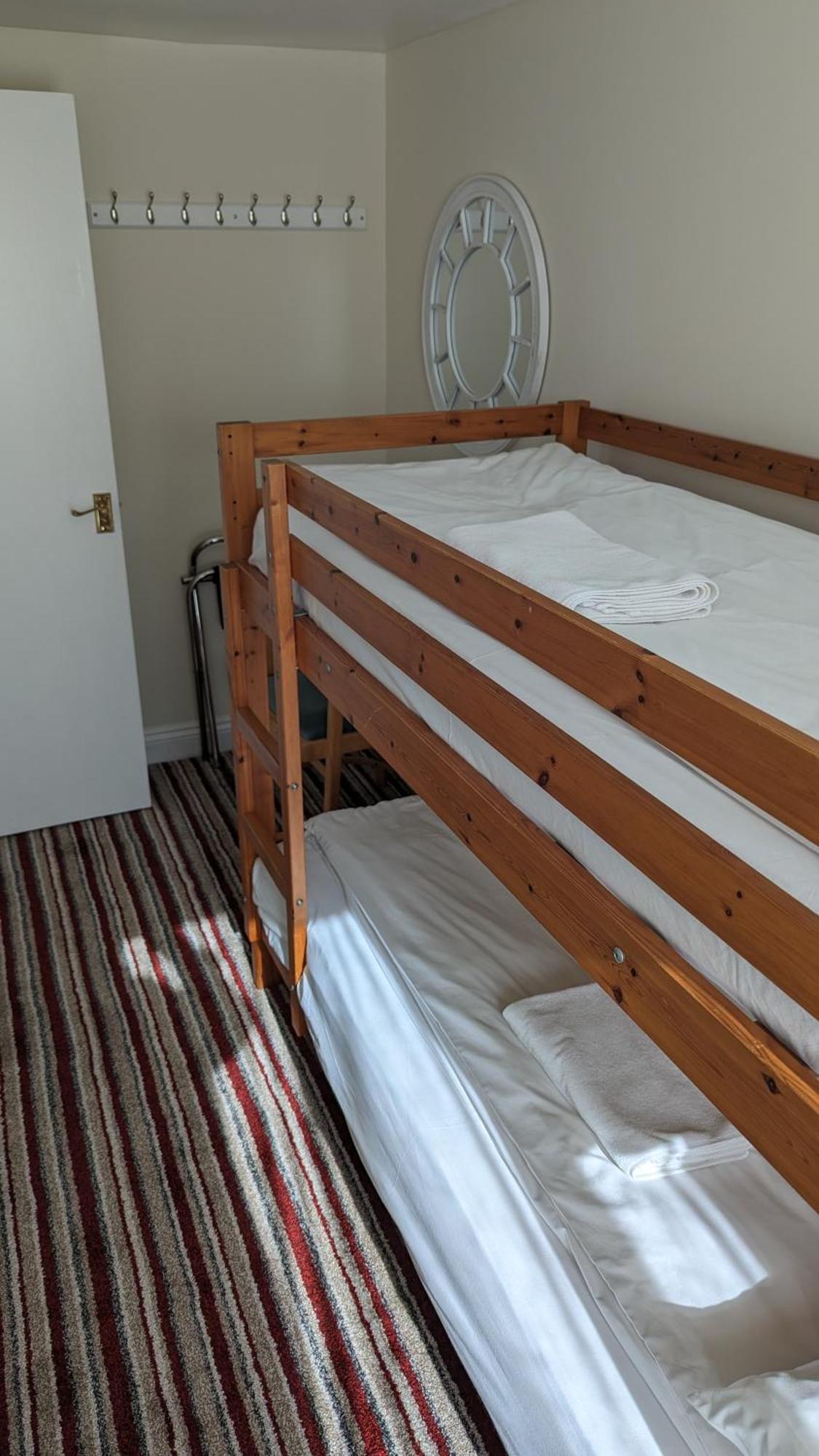 Ivybridge Guesthouse Fishguard Dış mekan fotoğraf