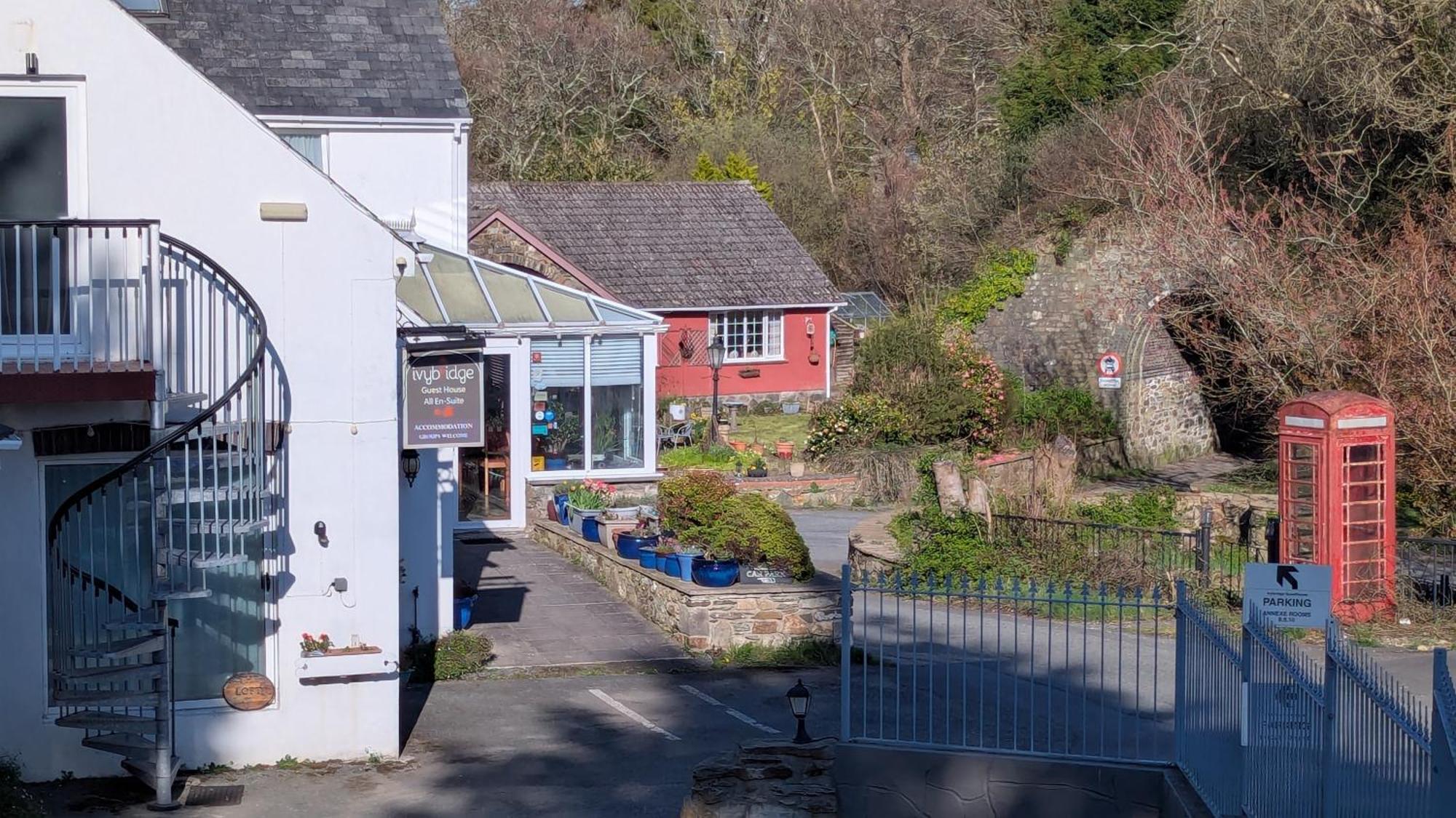 Ivybridge Guesthouse Fishguard Dış mekan fotoğraf